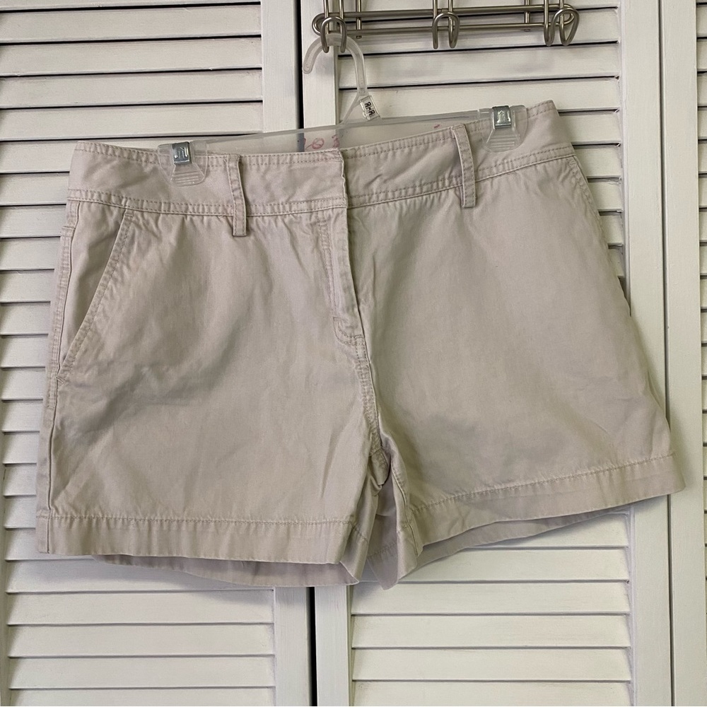 Tommy Hilfiger Womens Khaki Chino Solid Mid Rise Casual Shorts Size 10